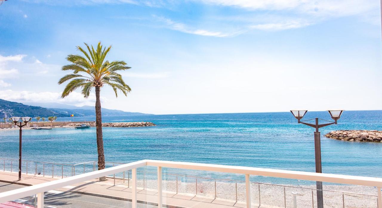 Hotel Et Appartements Reine D'Azur Roquebrune-Cap-Martin Bagian luar foto