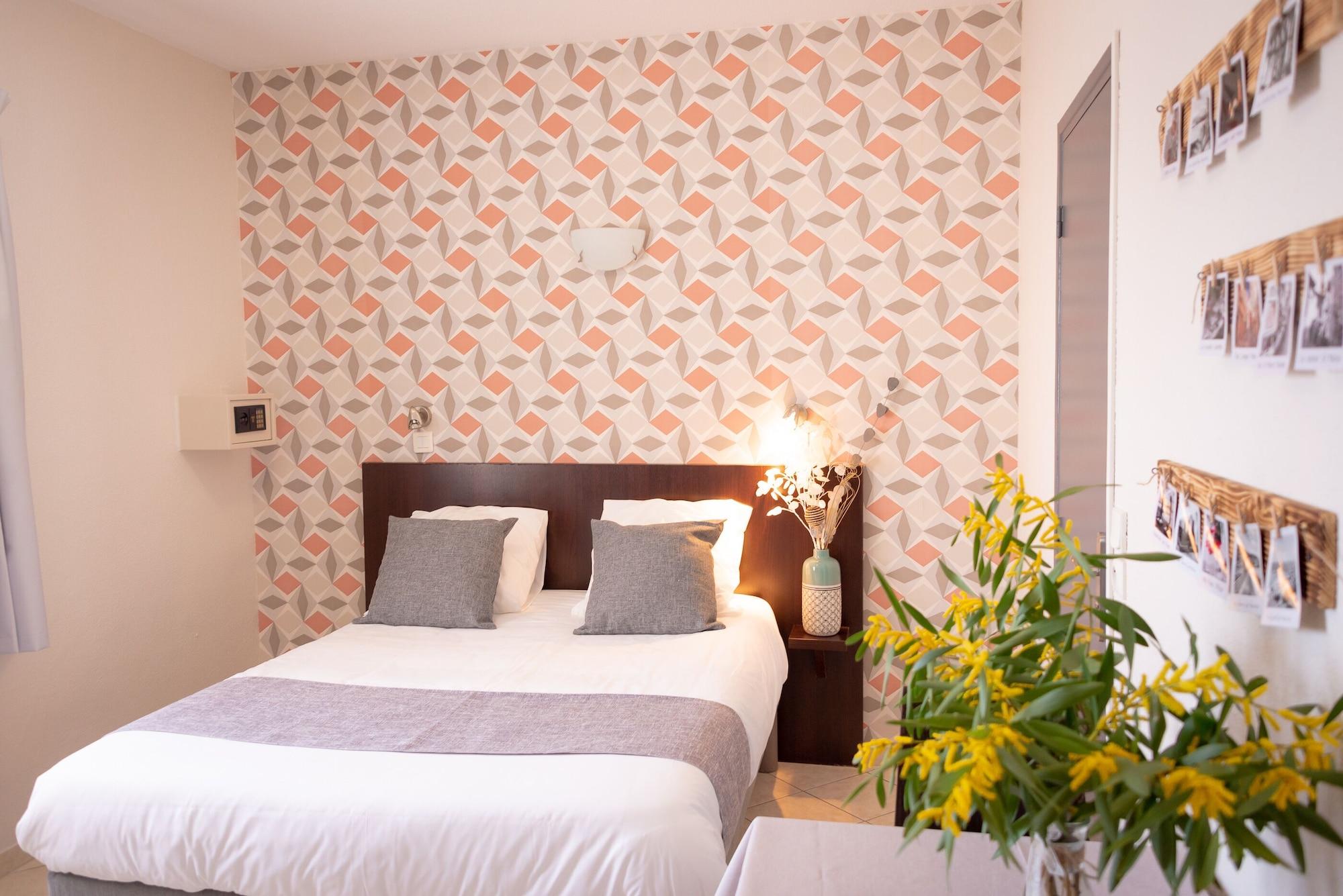 Hotel Et Appartements Reine D'Azur Roquebrune-Cap-Martin Bagian luar foto