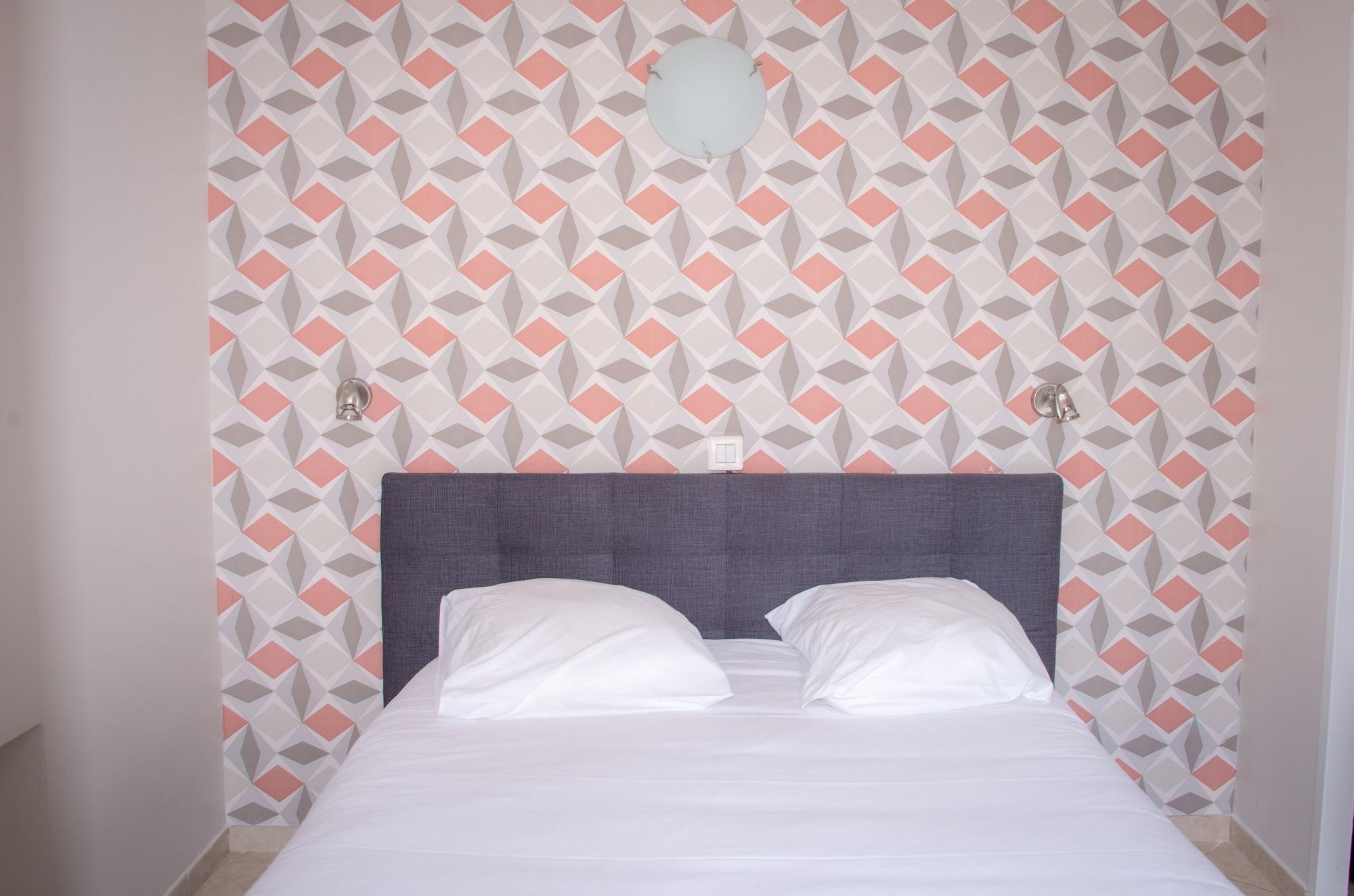 Hotel Et Appartements Reine D'Azur Roquebrune-Cap-Martin Bagian luar foto