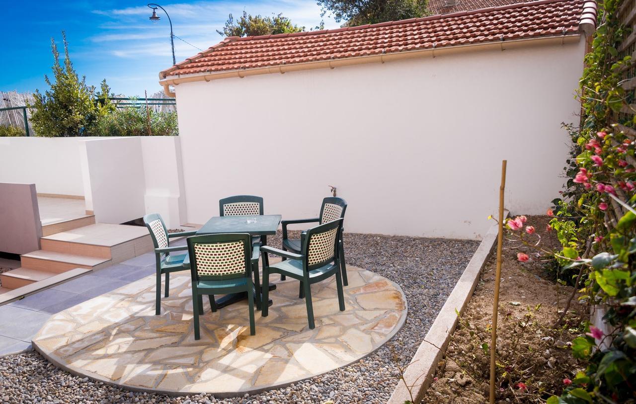 Hotel Et Appartements Reine D'Azur Roquebrune-Cap-Martin Bagian luar foto