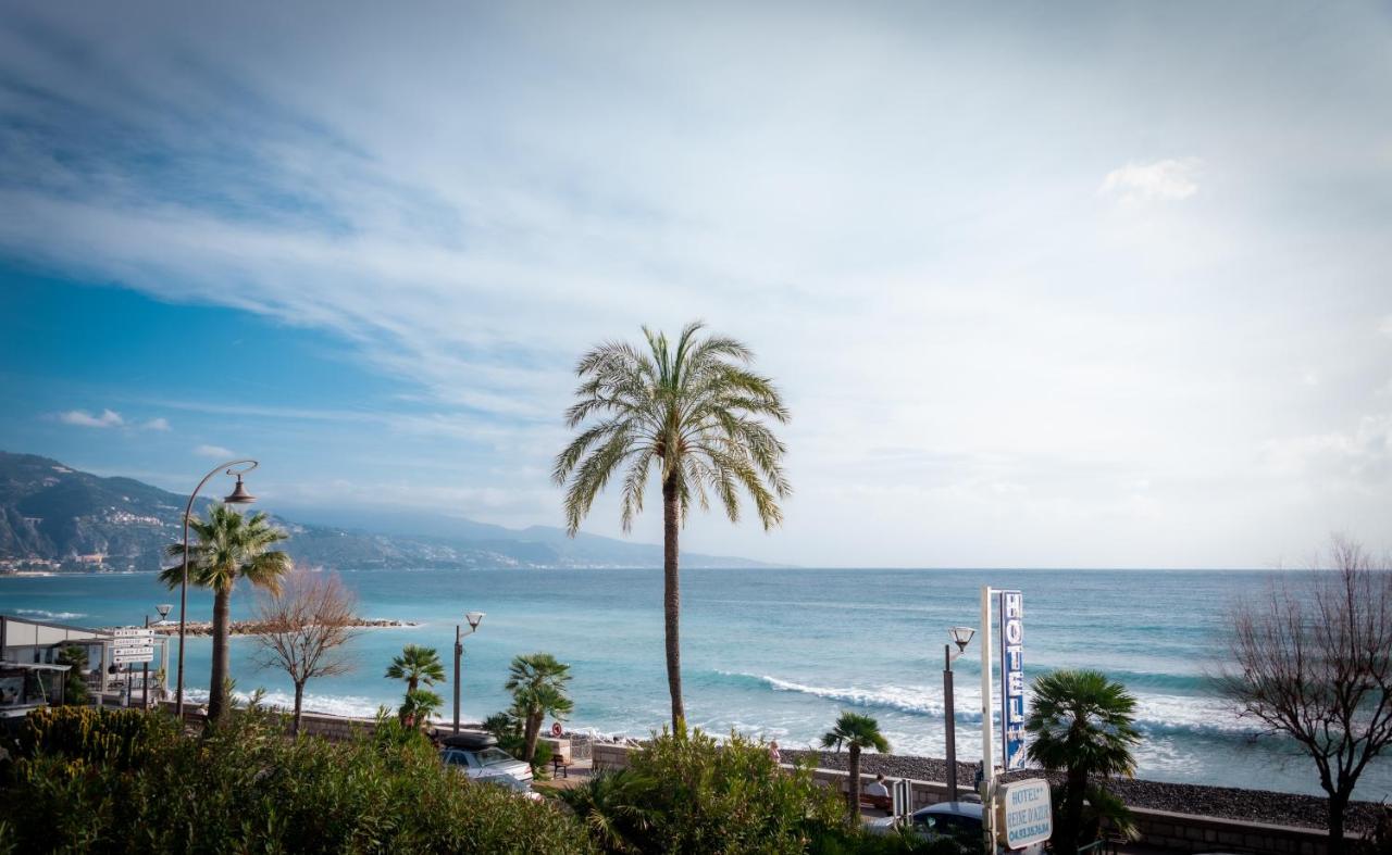 Hotel Et Appartements Reine D'Azur Roquebrune-Cap-Martin Bagian luar foto